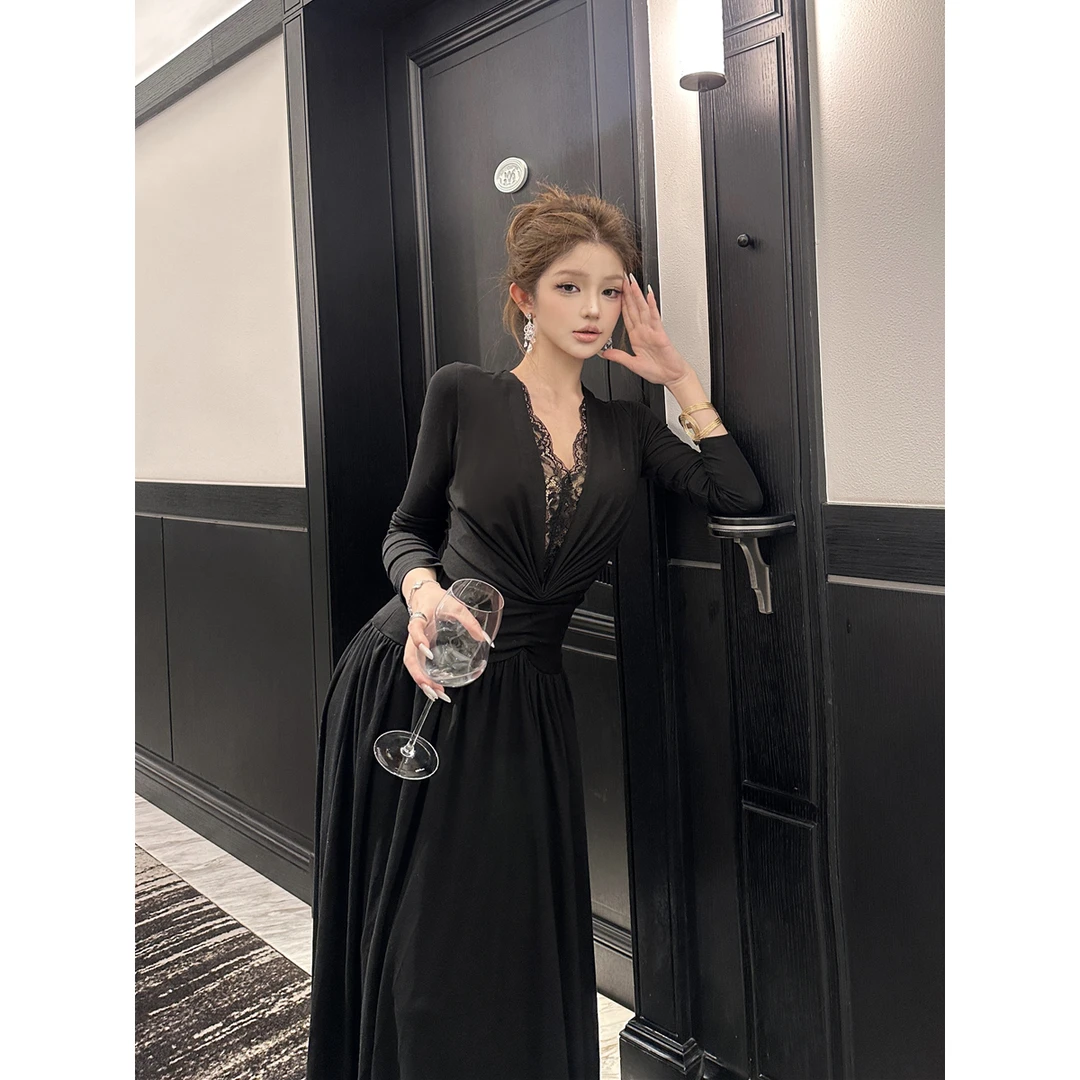 优雅清冷贵气感秋装新款蕾丝拼接长袖内搭修身收腰包臀长裙连衣裙