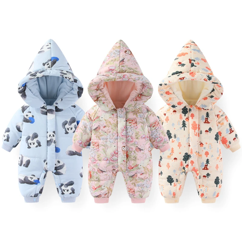 新款宝宝连体衣冬款加厚保暖新生婴儿衣服外出防风连帽哈衣超洋气