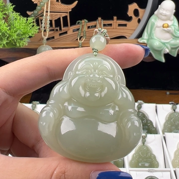 颈饰未镶嵌和田玉