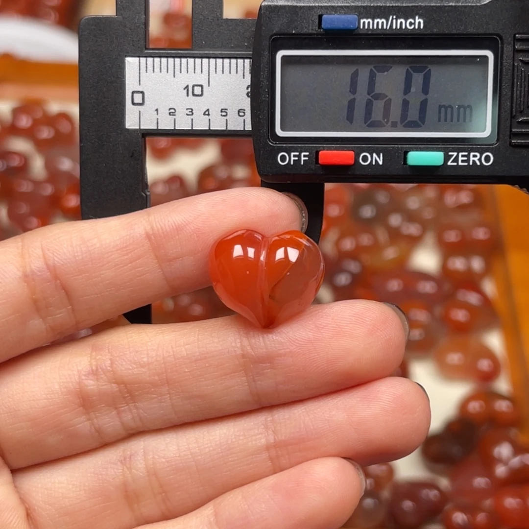 南红玛瑙未镶嵌吊坠(赠链)