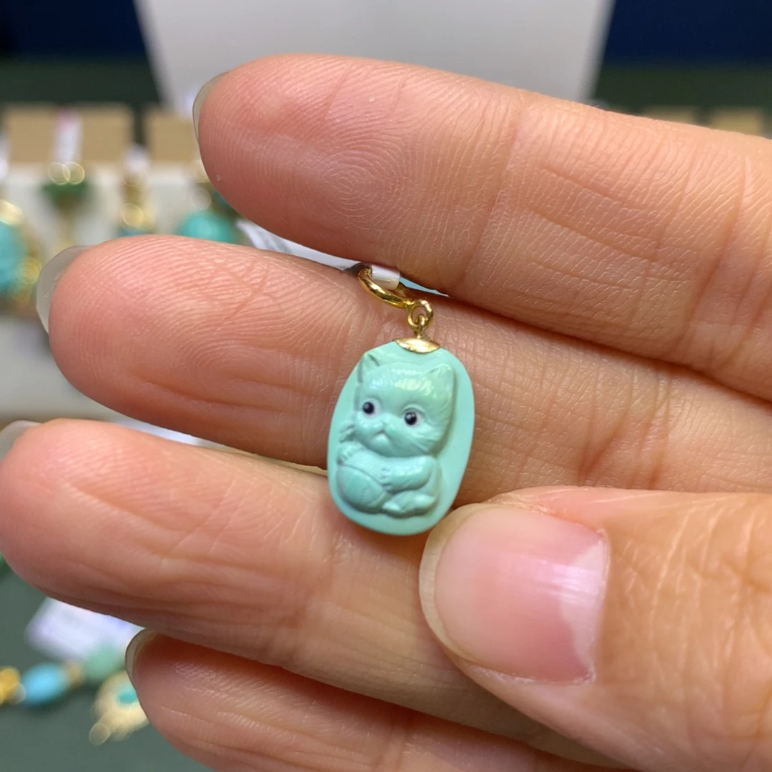 绿松石挂件18K金镶嵌