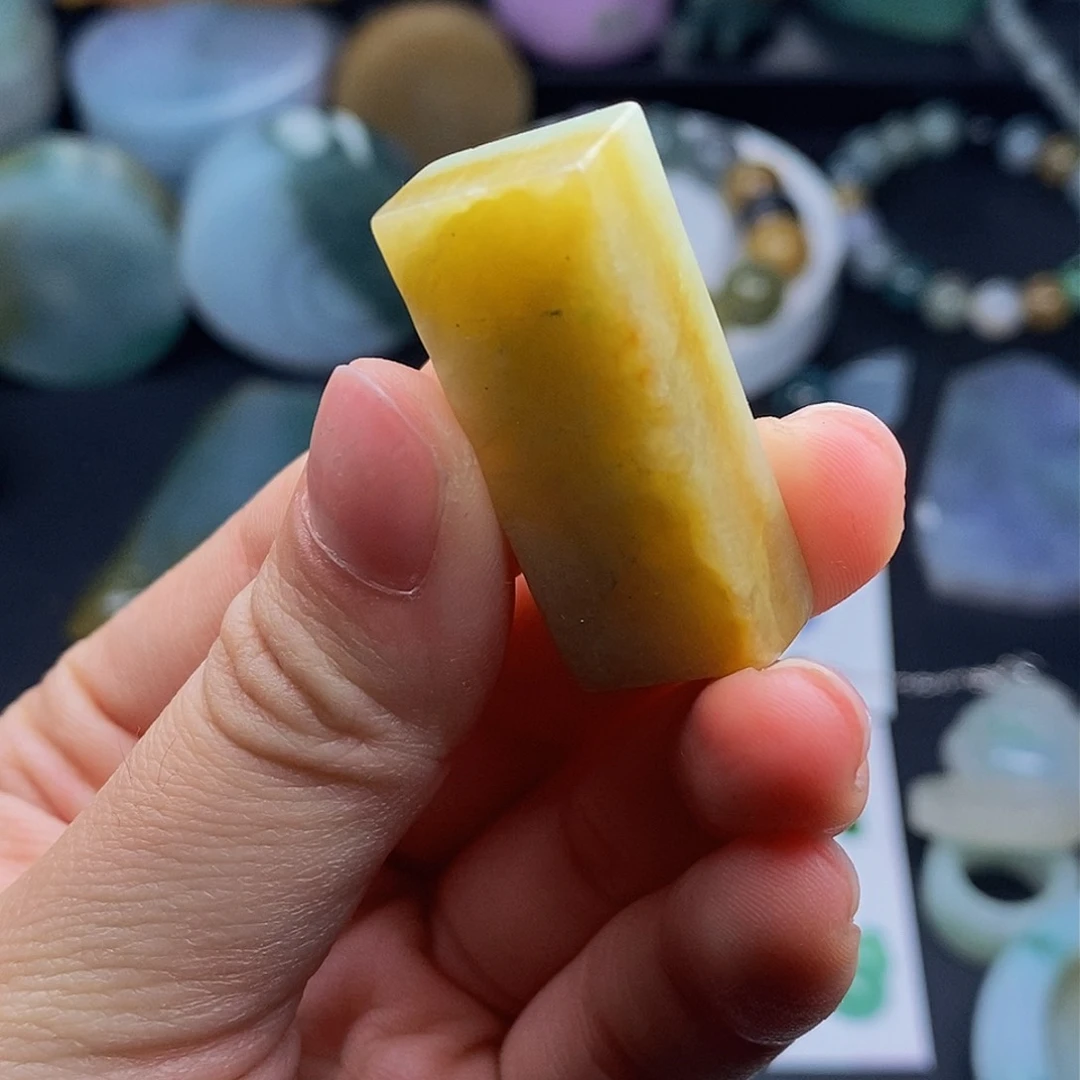 翡翠挂件未镶嵌定制