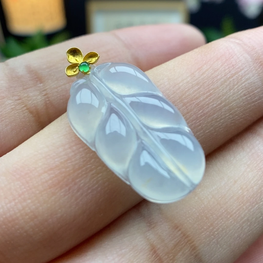 翡翠18K金镶嵌颈饰吊坠11