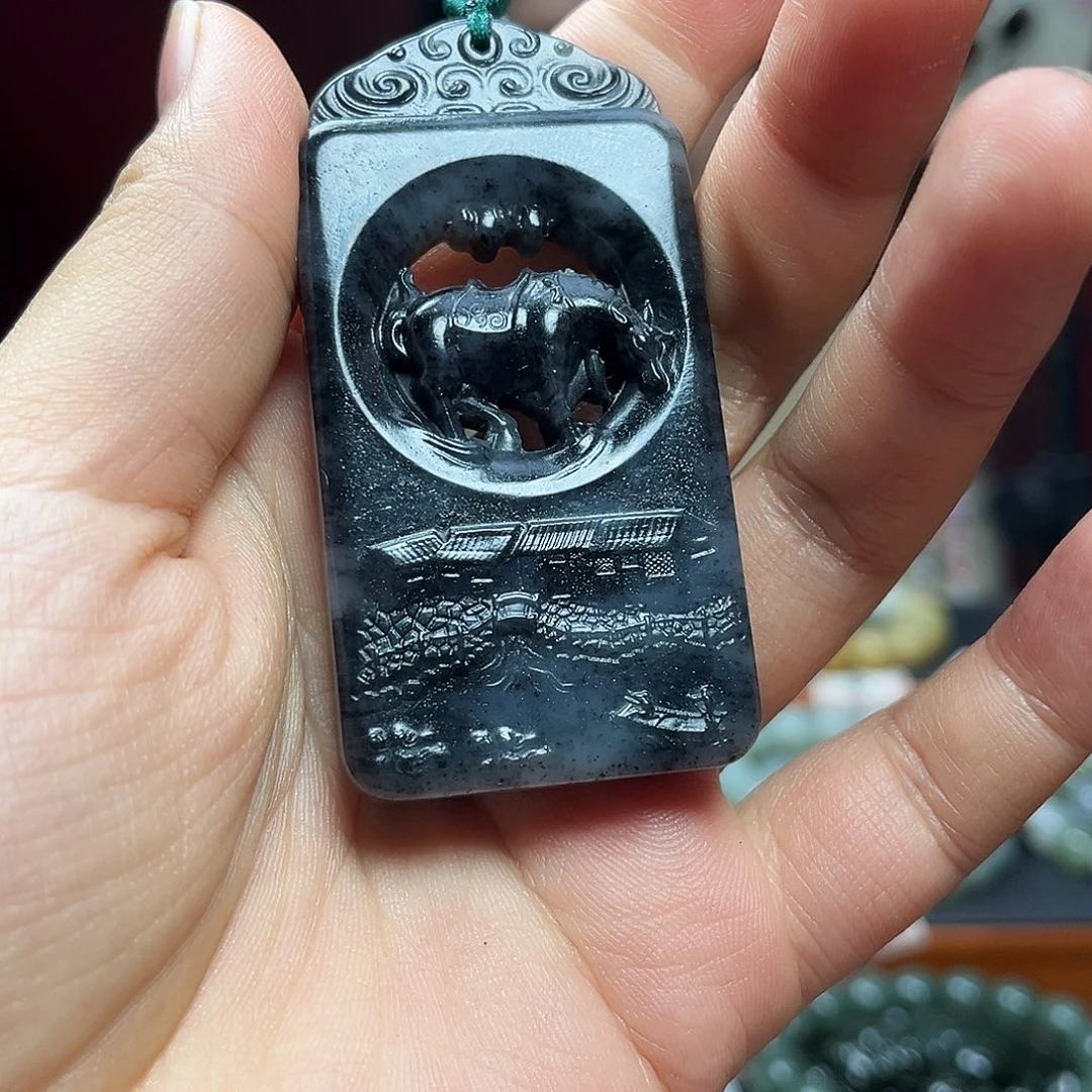 和田玉未镶嵌挂件