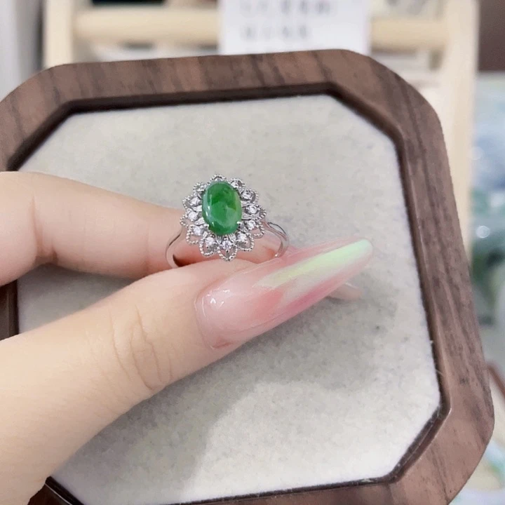 翡翠未镶嵌颈饰天然翡翠Ａ货