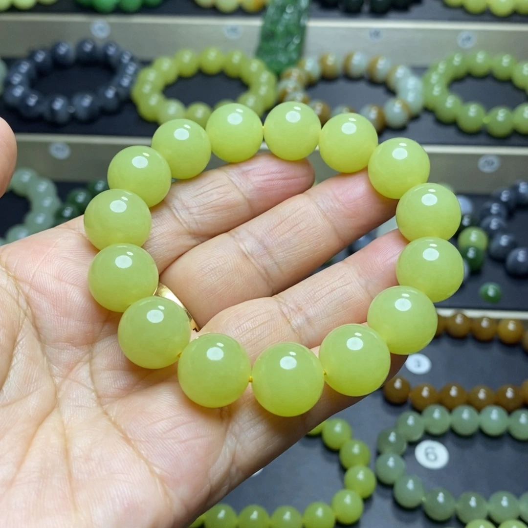 和田玉未镶嵌手串