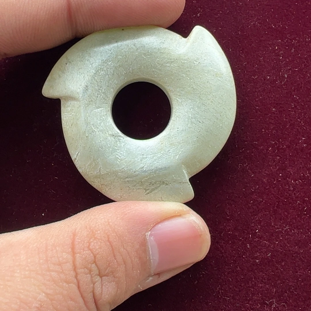 石英质玉未镶嵌颈饰