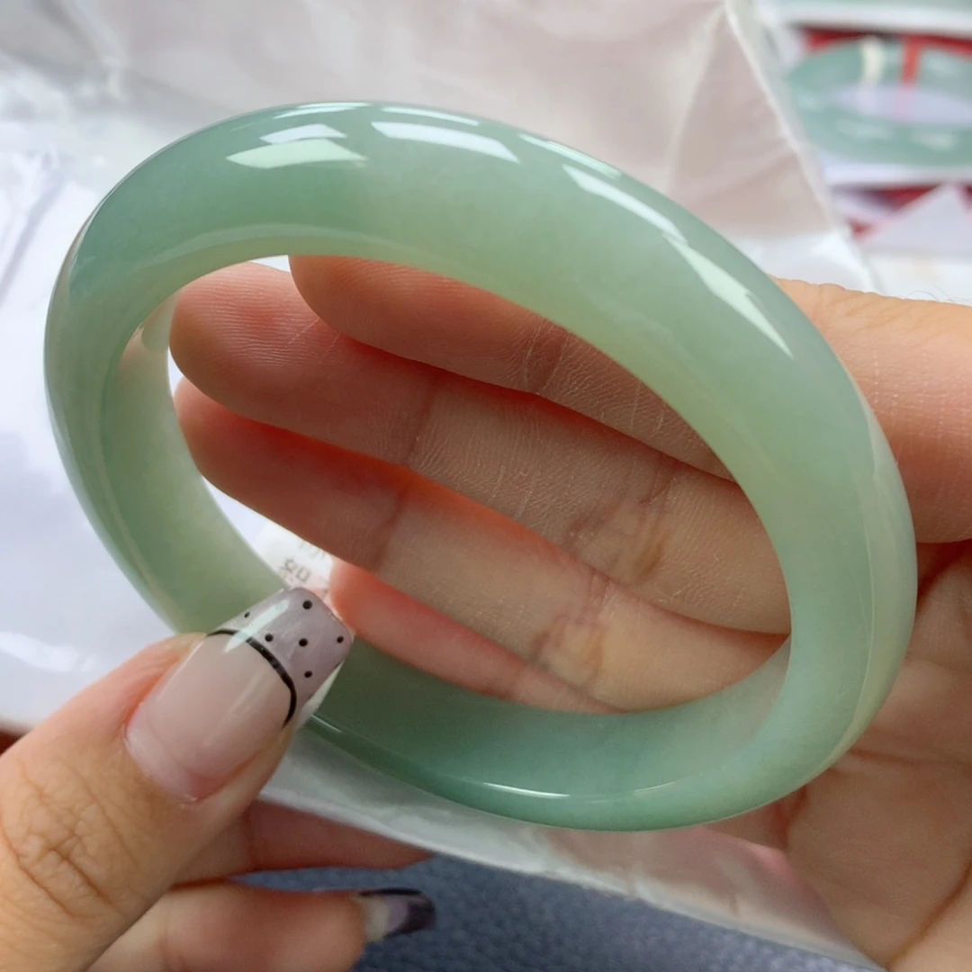 翡翠手镯未镶嵌63正