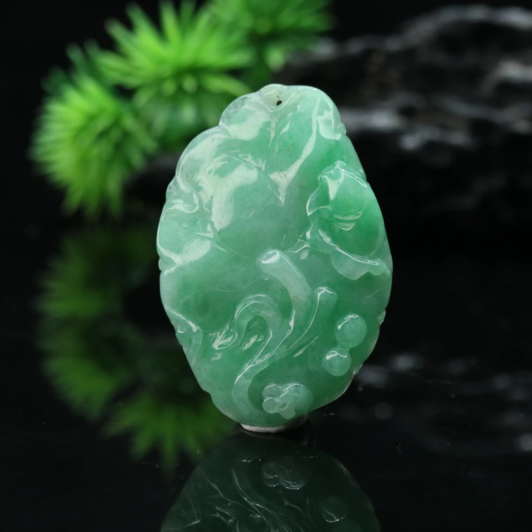 22天然缅甸翡翠A货荷叶吊坠/301298/上海嘉禾拍卖