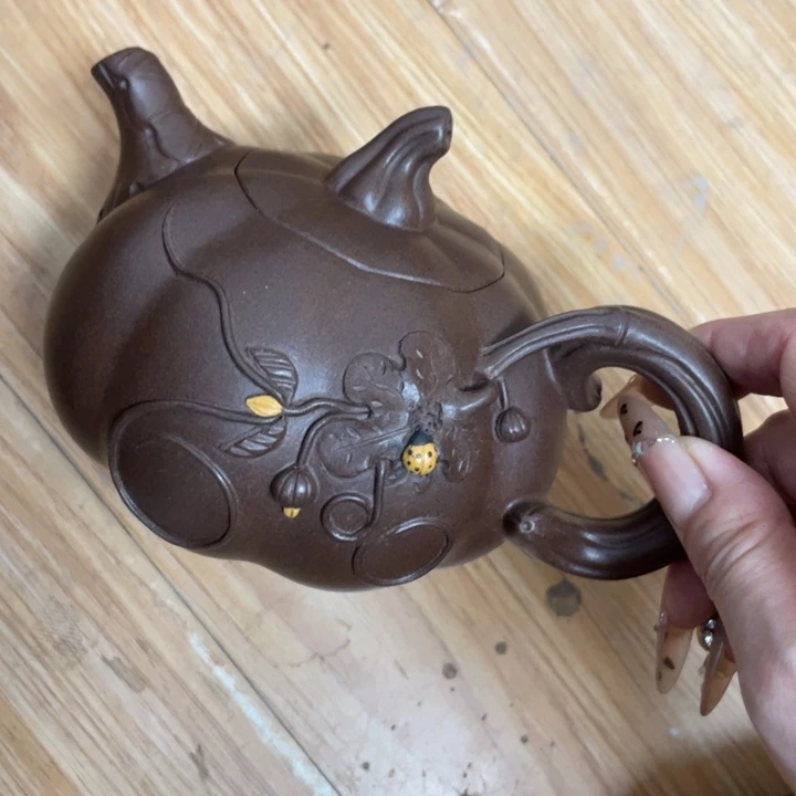 茶壶本山绿泥紫砂艺术作品
