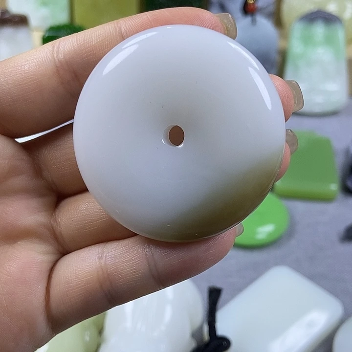 天然玉石未镶嵌一物一拍