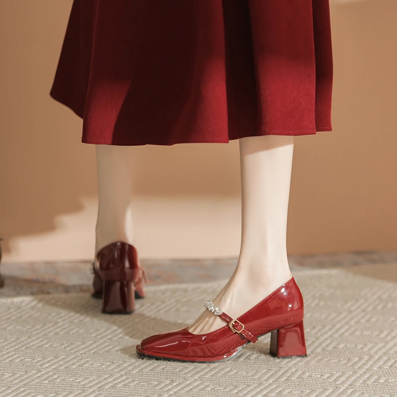 断码清仓红色玛丽珍鞋女2025新款法式女鞋粗高跟时尚百搭软底单鞋