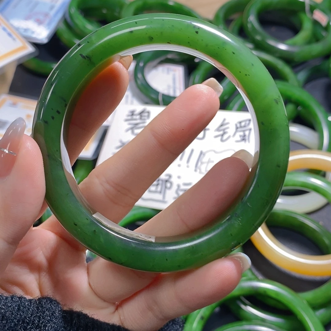 顺***心和田玉（碧玉）未镶嵌手链