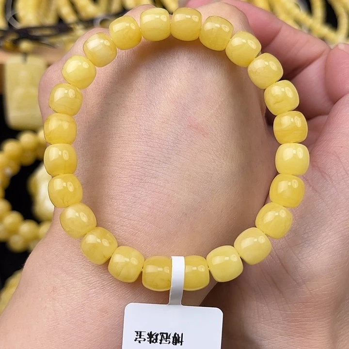 琥珀未镶嵌颈饰琥珀