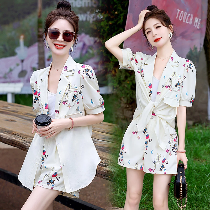 时尚减龄套装女2025夏季新款高级感西装领职业印花短袖短裤两件套