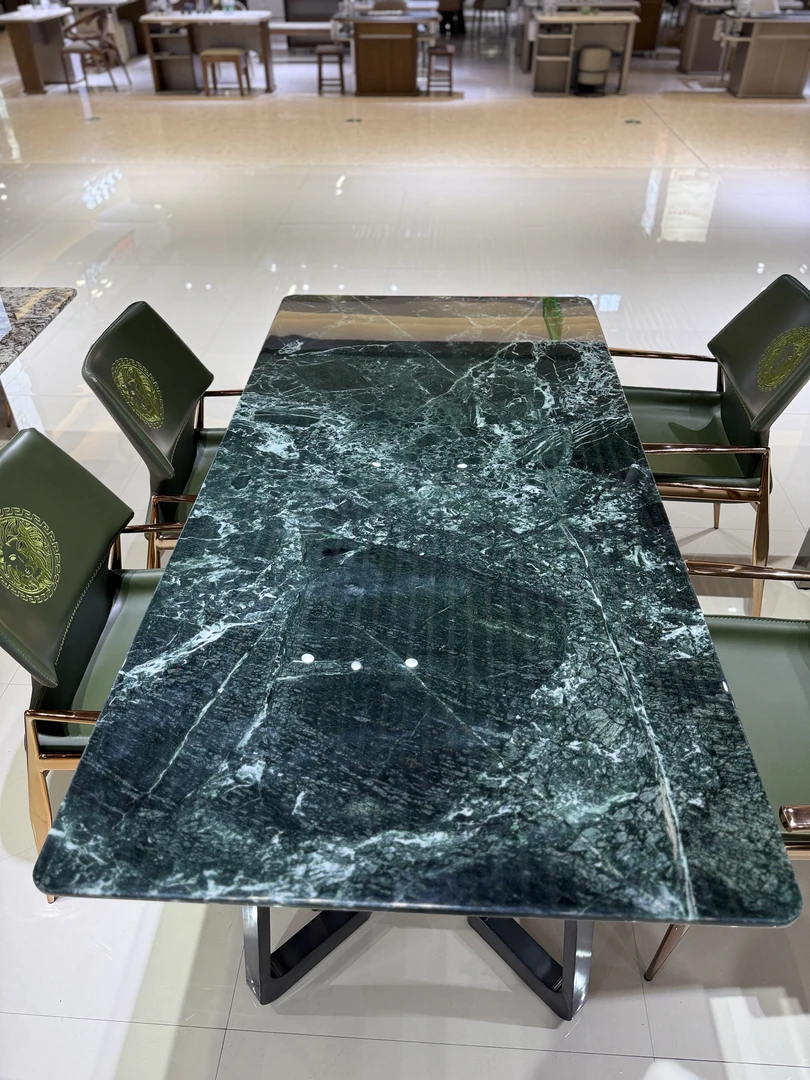 【普拉达绿】奢石餐桌--意大利进口
