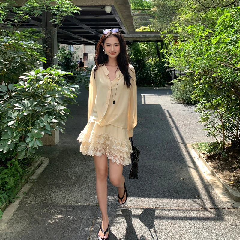 【焦糖布蕾】RARE ZZ 恋综女一复古V领衬衫氛围感花边裙三件套