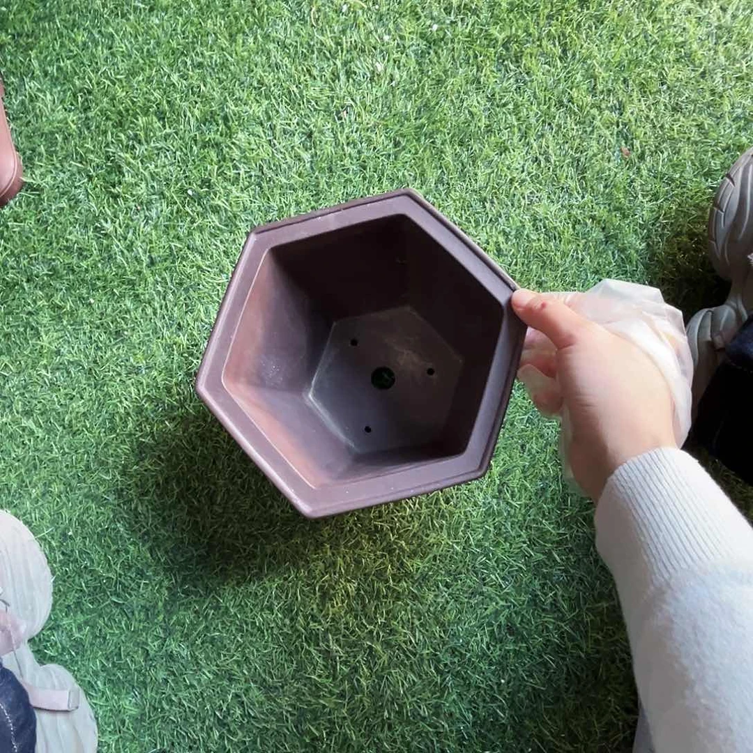 紫砂花盆瀛*15内口14深瑕疵