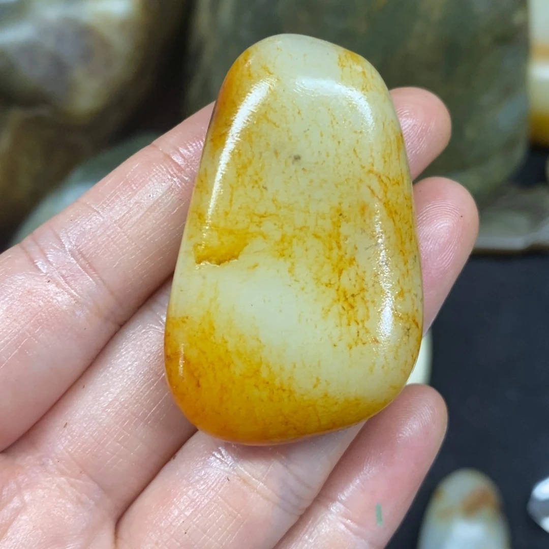 未镶嵌和田玉（糖玉）挂件