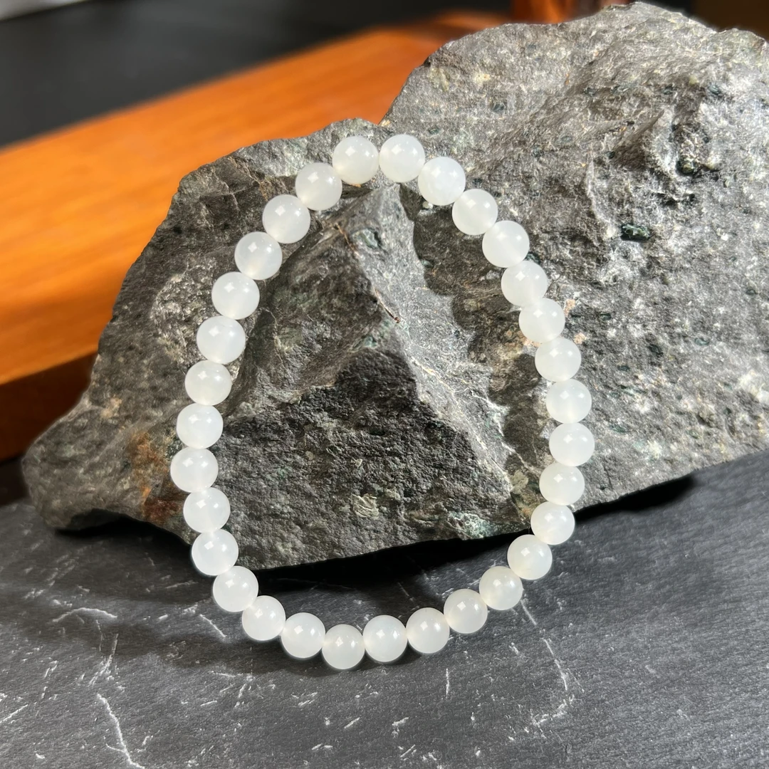 一细冰底和田白玉手链6mm KT24080607