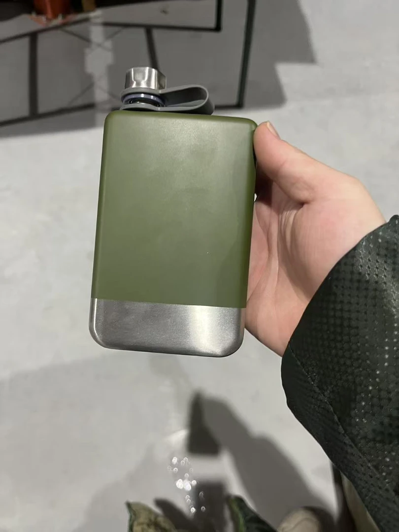 8+1保温酒壶嘎嘎好