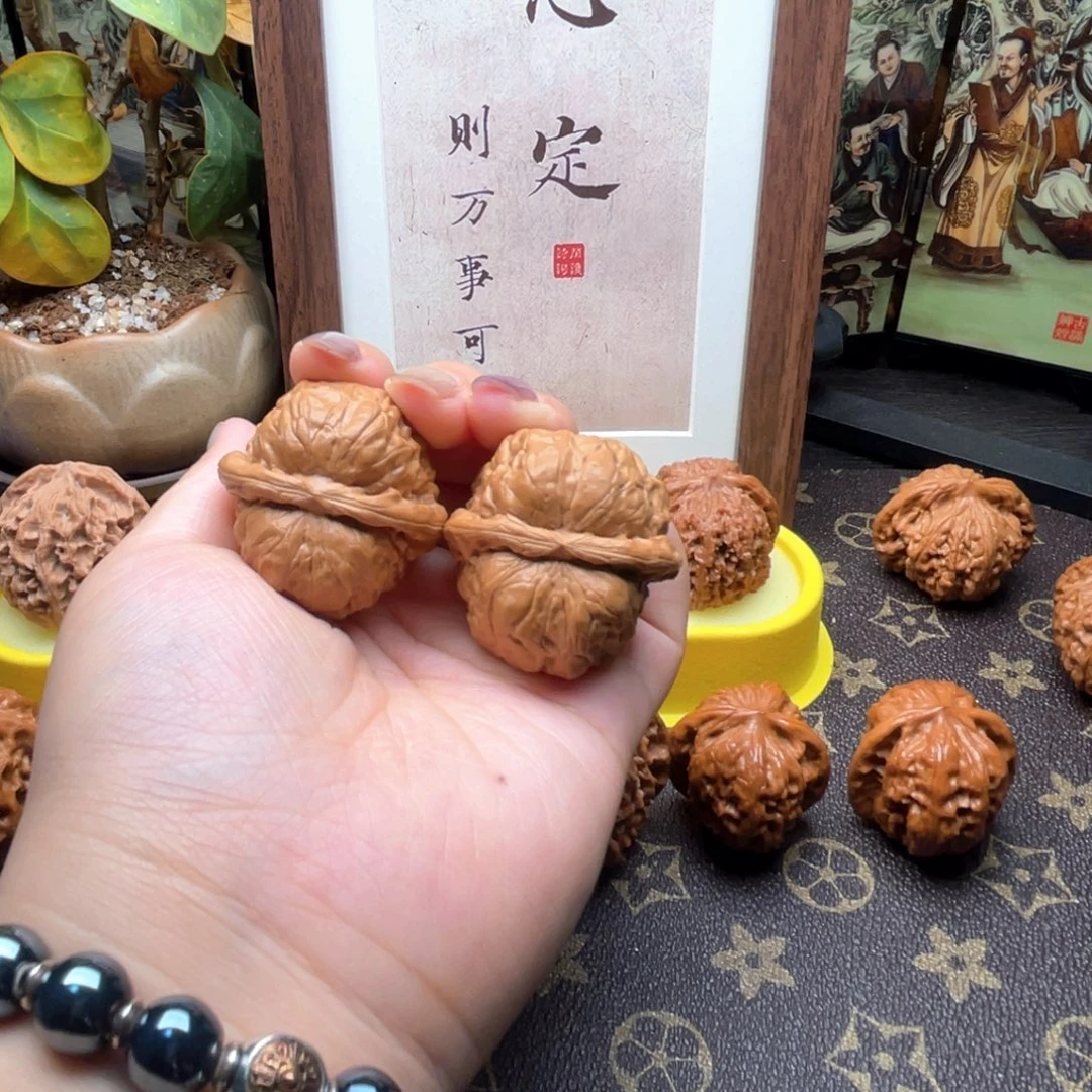 吊坠文玩核桃40精修蛤蟆头