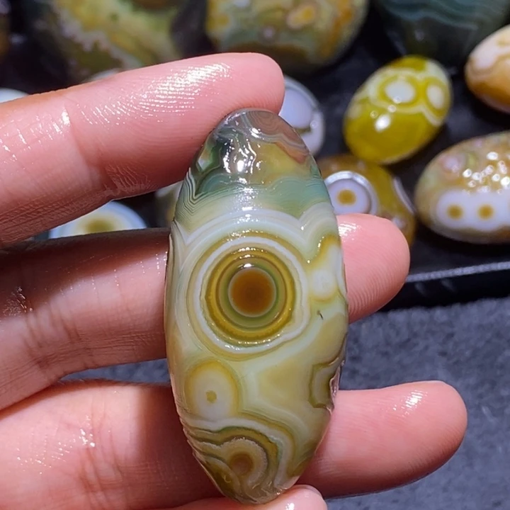 玛瑙/玉髓未镶嵌珠宝半成品53