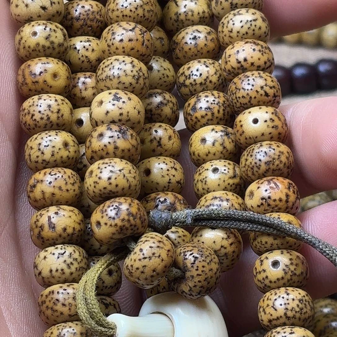 铁***皮星月菩提吊坠喜欢看书