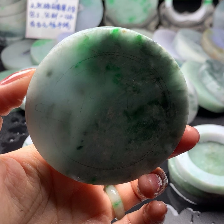 未镶嵌手镯定制翡翠