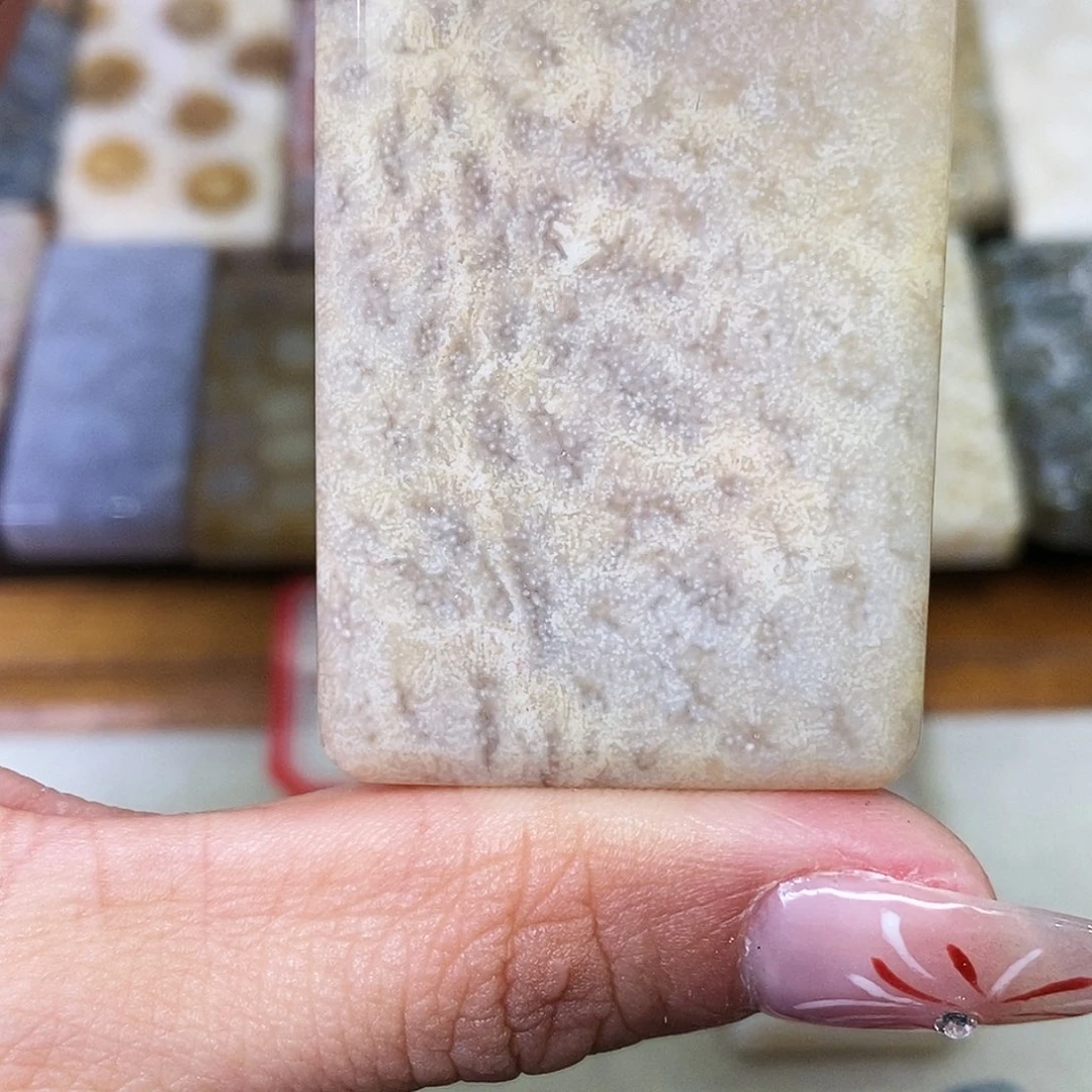 硅化玉颈饰合金雪*糕