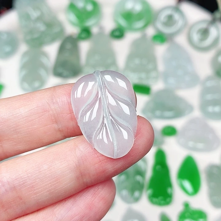 翡翠未镶嵌颈饰缅甸天然A货翡翠