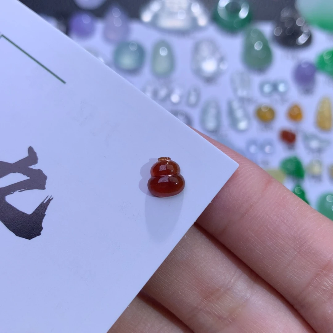 颈饰未镶嵌翡翠天然翡翠A货 葫芦