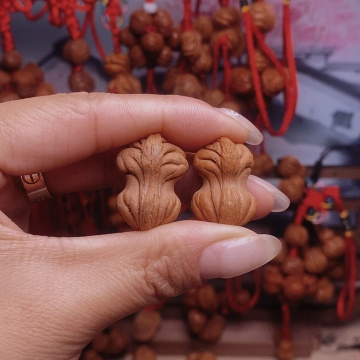 吊坠桃核龙纹桃枭挂件