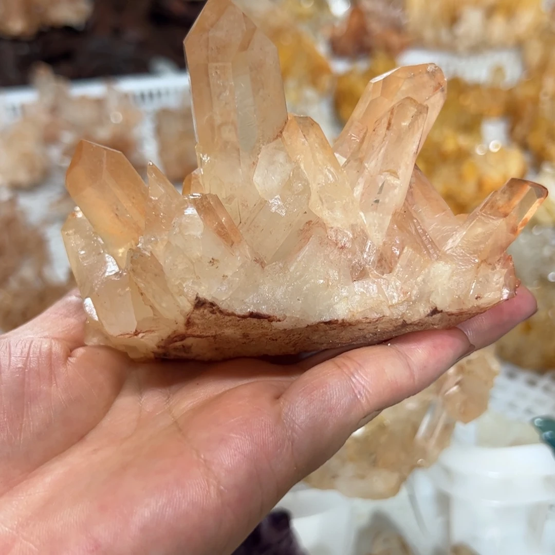 小***灰未镶嵌珠宝半成品水晶