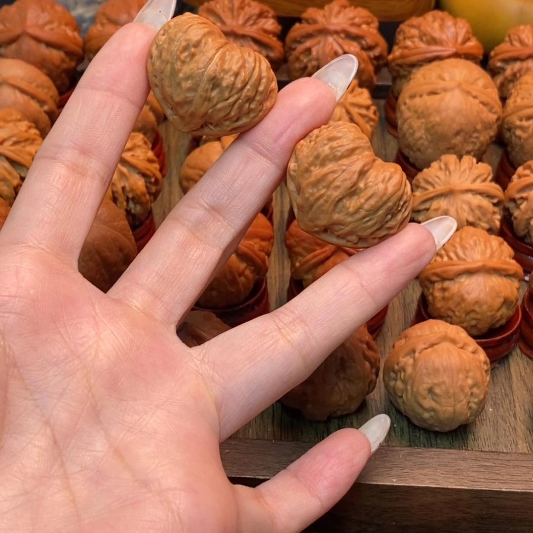 家***鸟吊坠文玩核桃小桃心