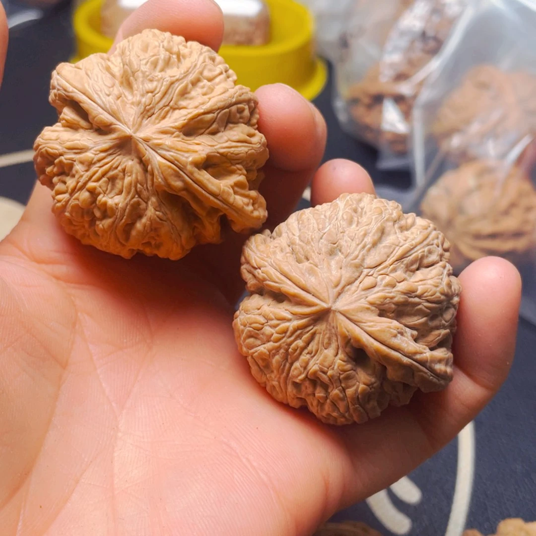 文玩核桃把件平谷粗筋