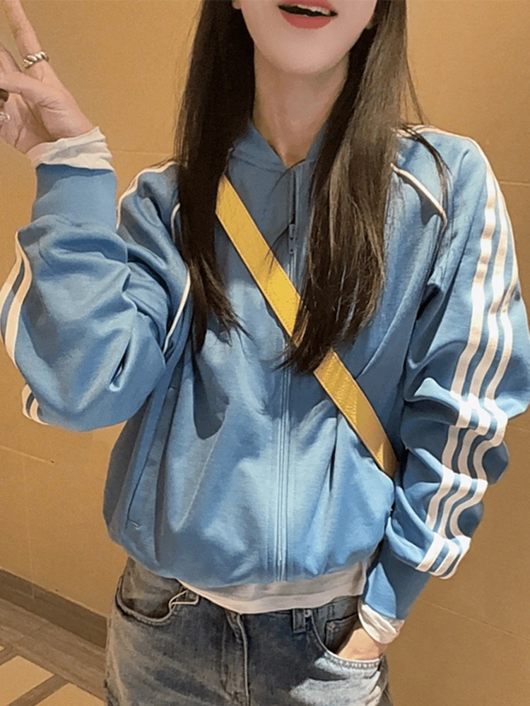 法式小个子洋气高端别致超好看独特漂亮气质显瘦蓝色棒球服外套春