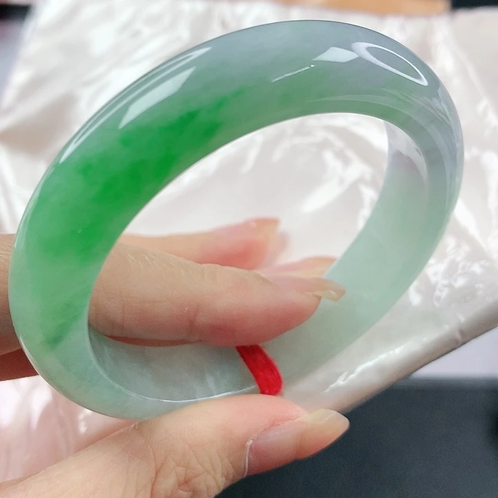 未镶嵌手镯翡翠，773