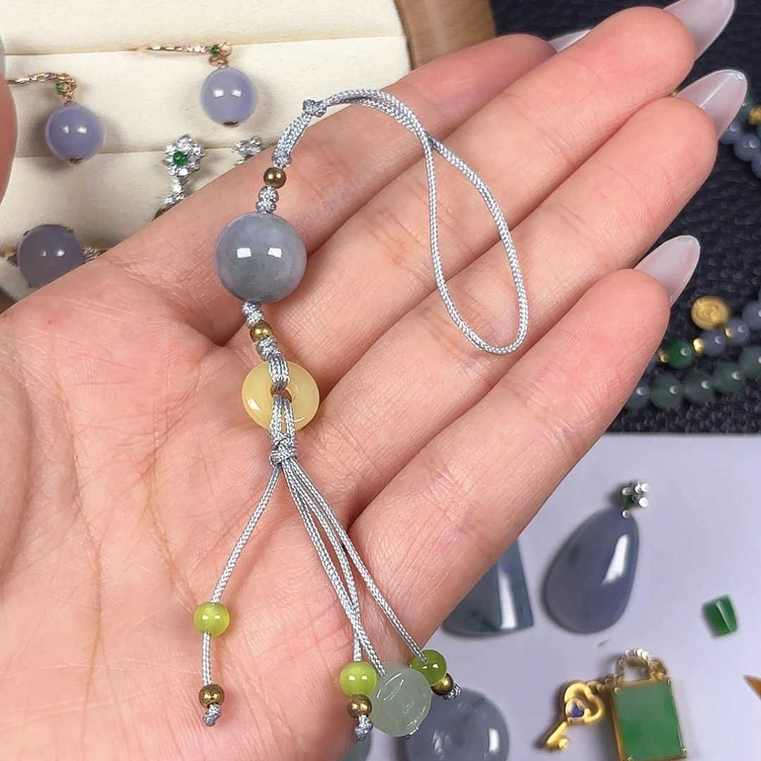 翡翠未镶嵌颈饰卡12.3珠子