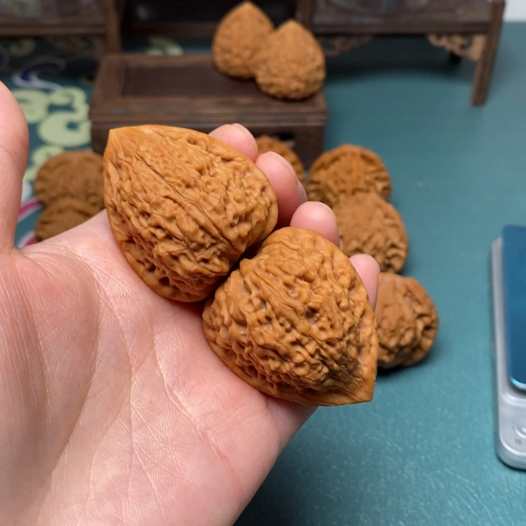 邢***啊核桃37尺一抹红修