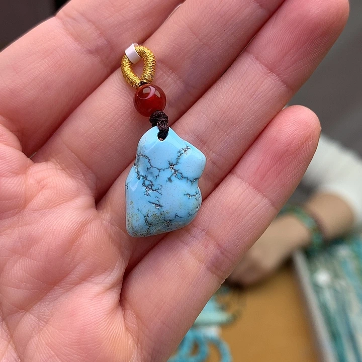 绿松石未镶嵌原矿