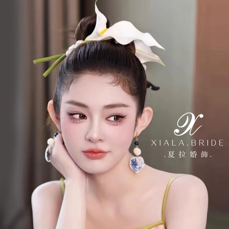 夏拉仙气新中式头花清新马蹄莲新娘晨袍头饰古典写真旅拍发夹发钗