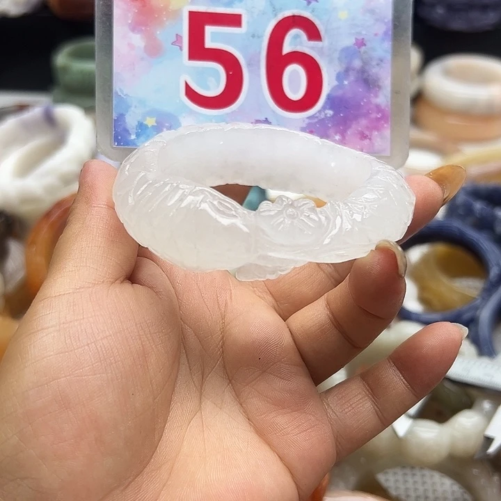 石英岩玉手镯未镶嵌