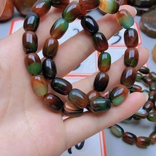 【闪购商品】玛瑙/玉髓未镶嵌珠宝半成品邬****）