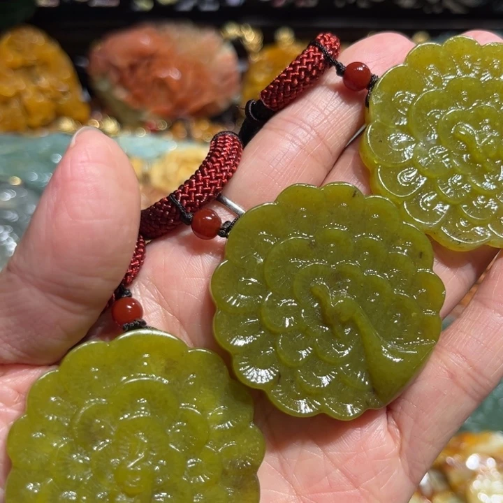岫玉未镶嵌岫玉吊坠