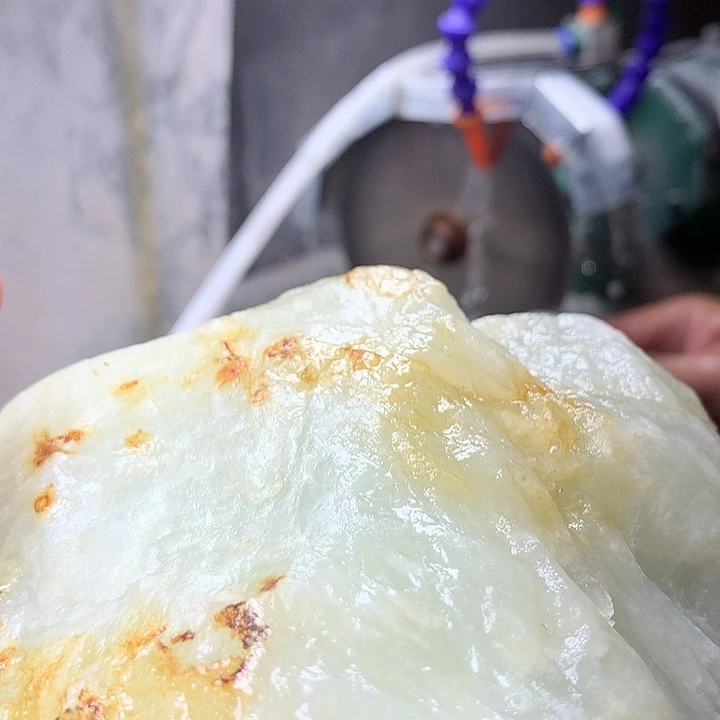 颈饰未镶嵌和田玉（糖玉）