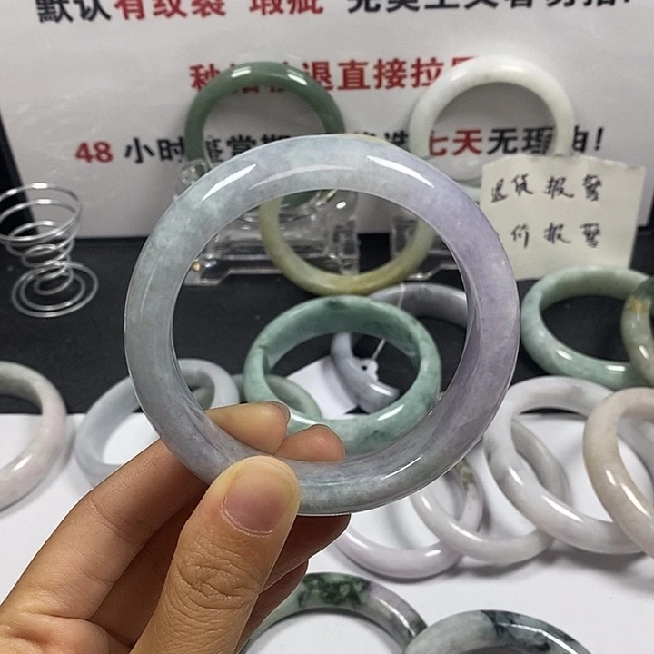 未镶嵌手镯翡翠20。 58.6圈