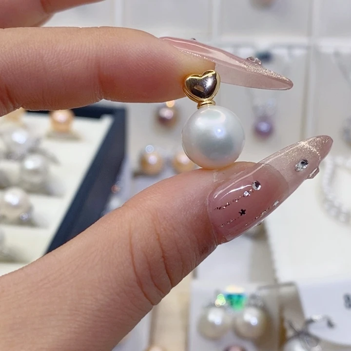 颈饰未镶嵌淡水珍珠