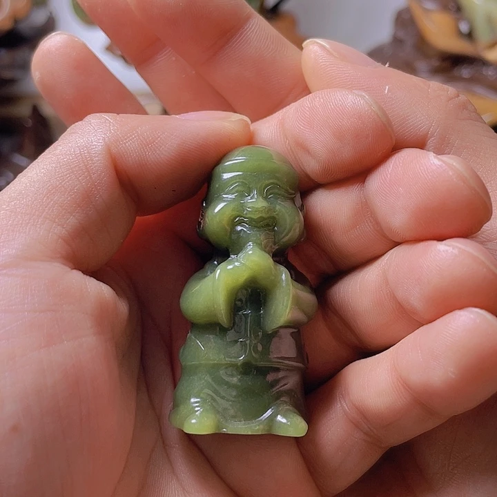 未镶嵌岫岩河磨玉（透闪石质玉）挂件嘉****】