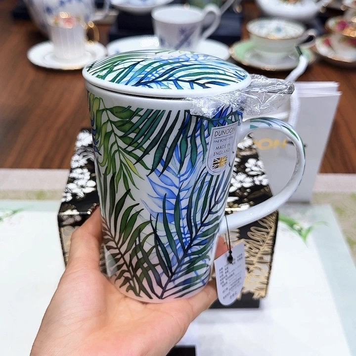 瓷片杯子杯子杯子水杯杯子水杯